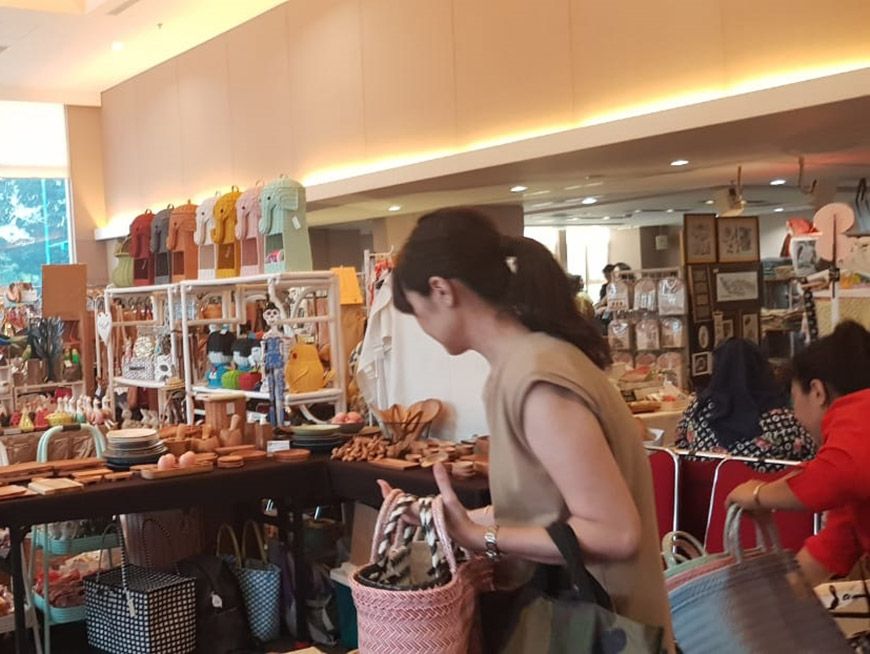 Kaki Lima Bazaar