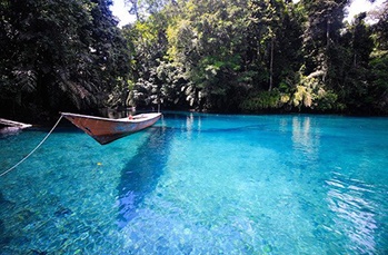 danau labuan cermin