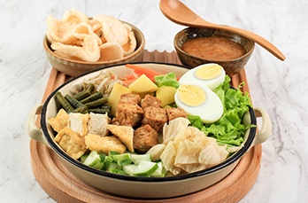 gado gado indonesian mix salad from boiled steam vegetable served with peanut sauce gado gado siram popular jakarta made from potato tempeh tofu sprout carrot long bean egg
